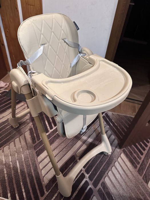 Стол за хранене почти нов