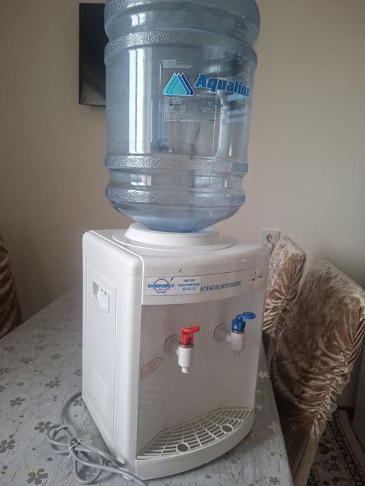 Кулер для воды...