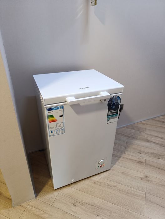 Продам морозильник 95л