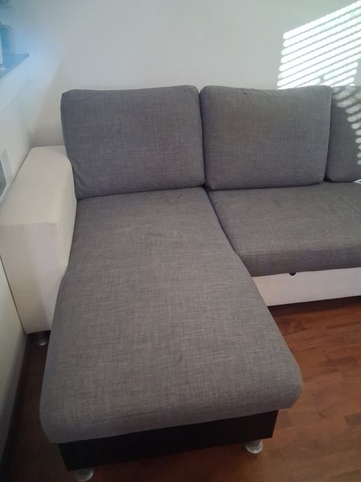 Colțar extensibil cu ladă