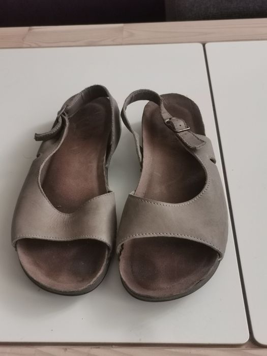 Кожени сандали lasocki 38 размер