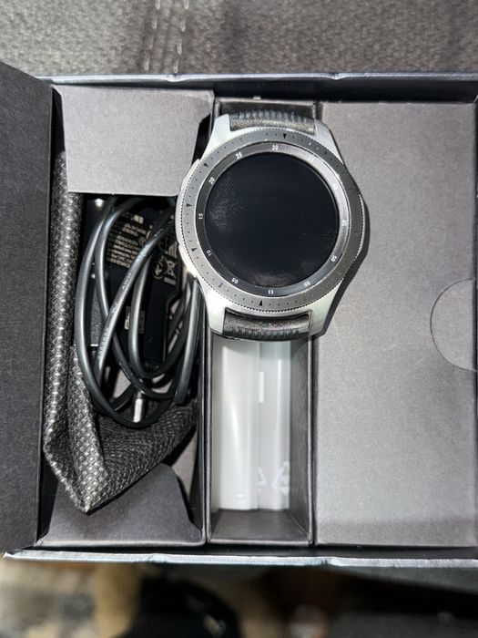 Часовник Samsung Galaxy 46mm