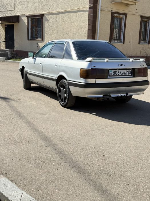 Продам ауди 80 1990
