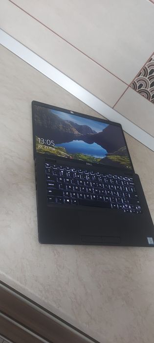 Dell latitude 5300 i5 gen8,8gb rami