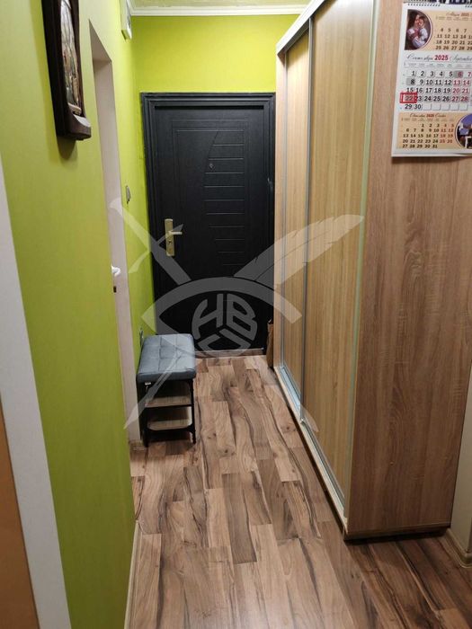 Четиристаен апартамент в Атия 93071