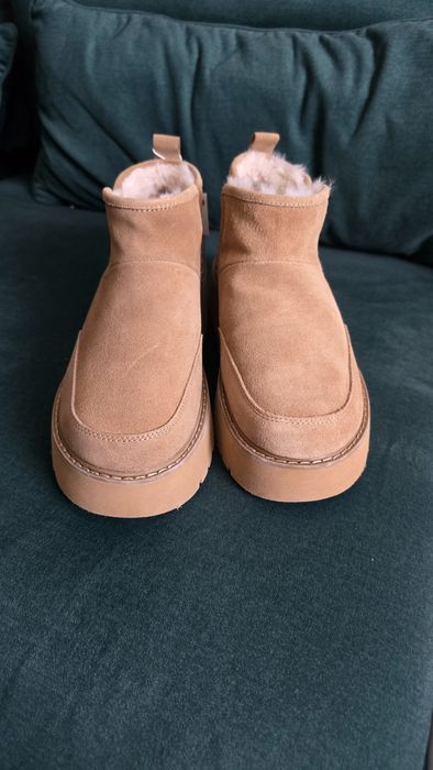 Зимни боти Stradivarius