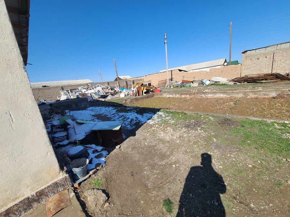 Uy yer sotiladi boxcha