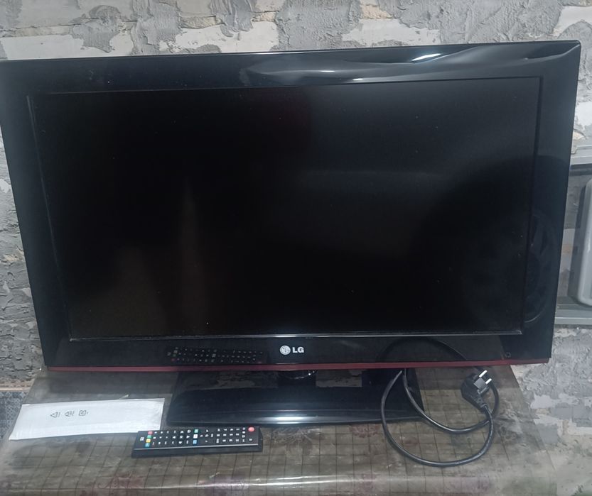 Телевизор lG             . .