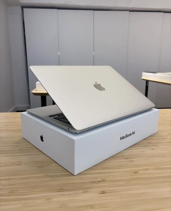 macbook air m1 - Laptopuri oferte online | OLX.ro