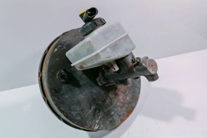 Tulumba Frana  cu pompa servofrana 7700308122J Renault Master a 2-a g