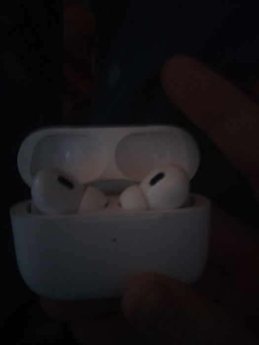 Vând airpods pro 2