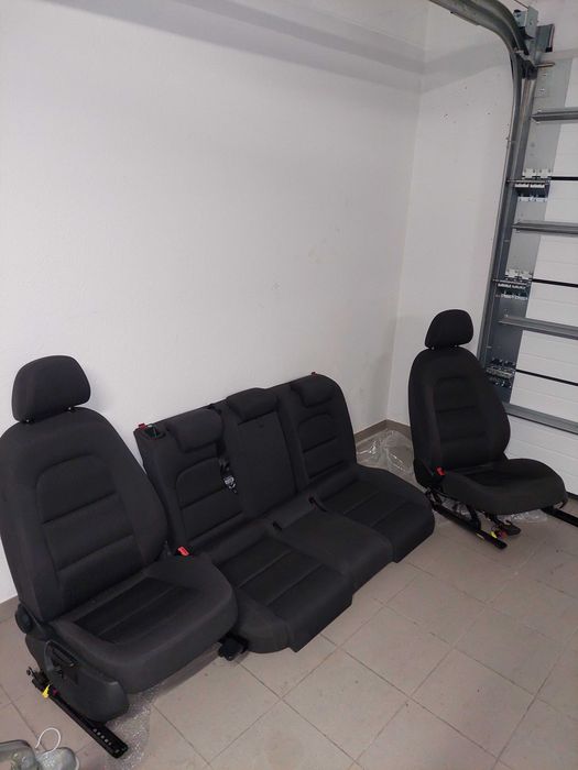2 scaune + bancheta spate Audi A4 B8 2012