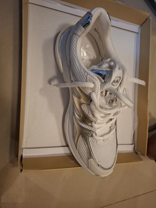 Vând sneakers MICHAEL Michael  KORS