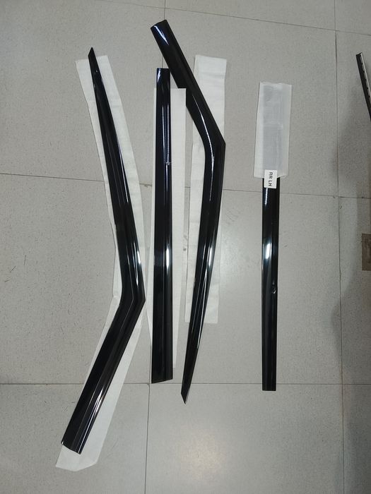 Ветровики (дефлекторы окон)