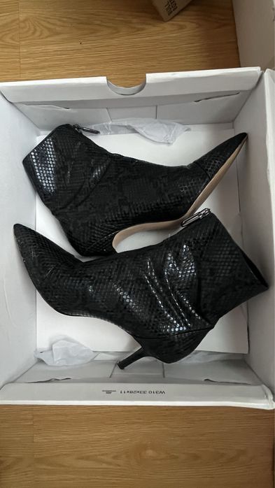 спортни обувки, боти 36 н.