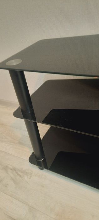 Консоль под телевизор