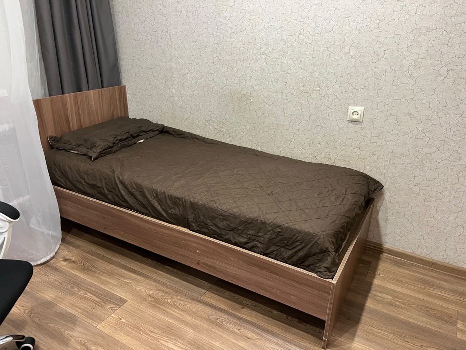 Продам недорого кровать
