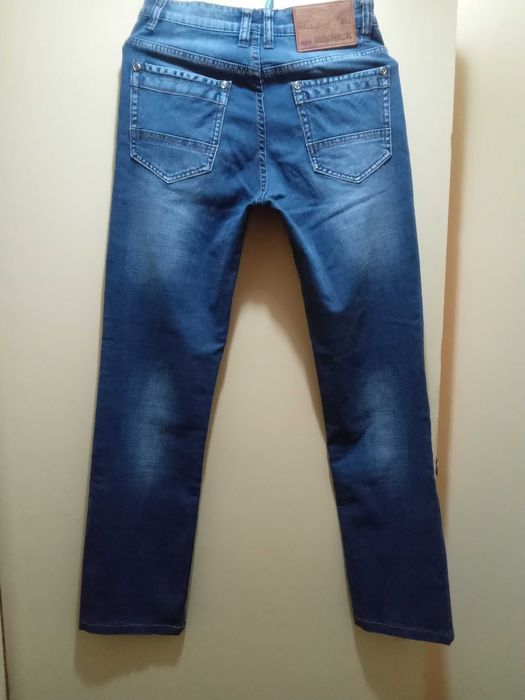 Джинсы женские новые фирм. разм.44-48 См все фото
