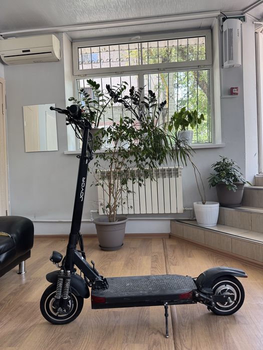 Срочно продам электро самакат JOYOR