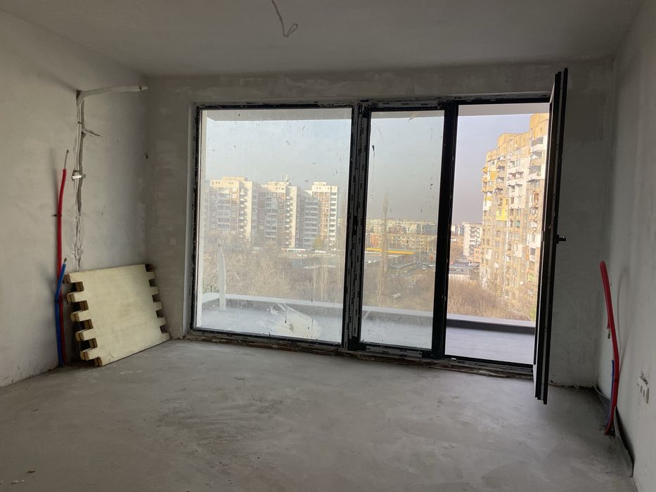 Тристаен апартамент,гр.София жк.Х.Димитър