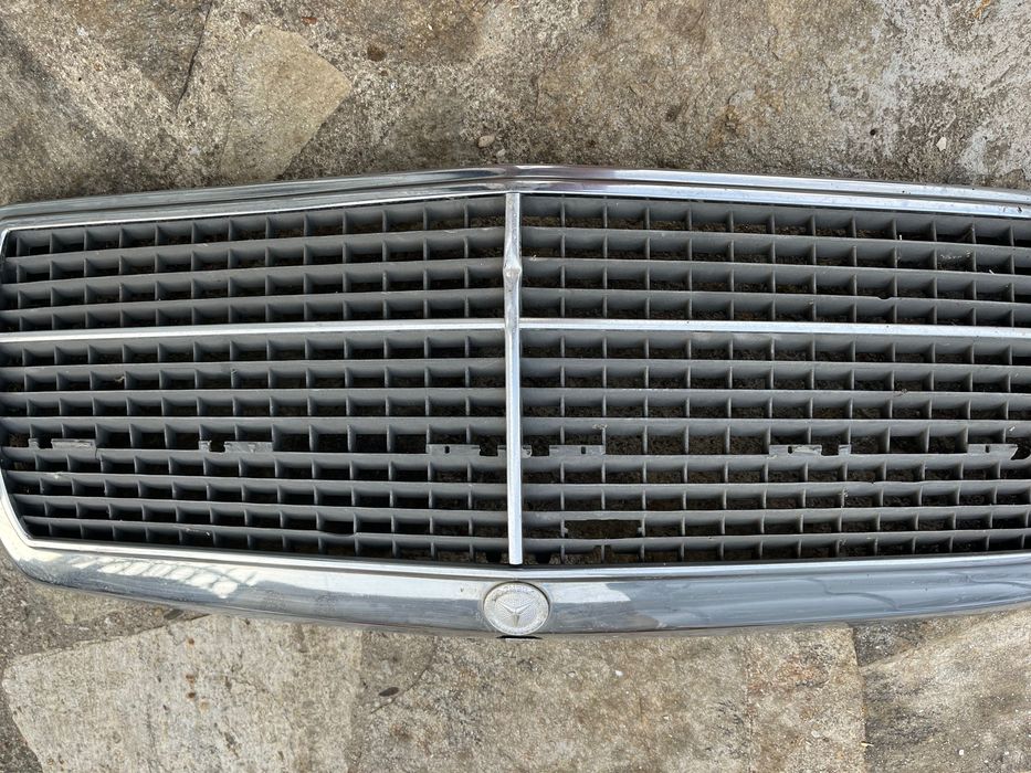 Решетка за Мерцедес 190