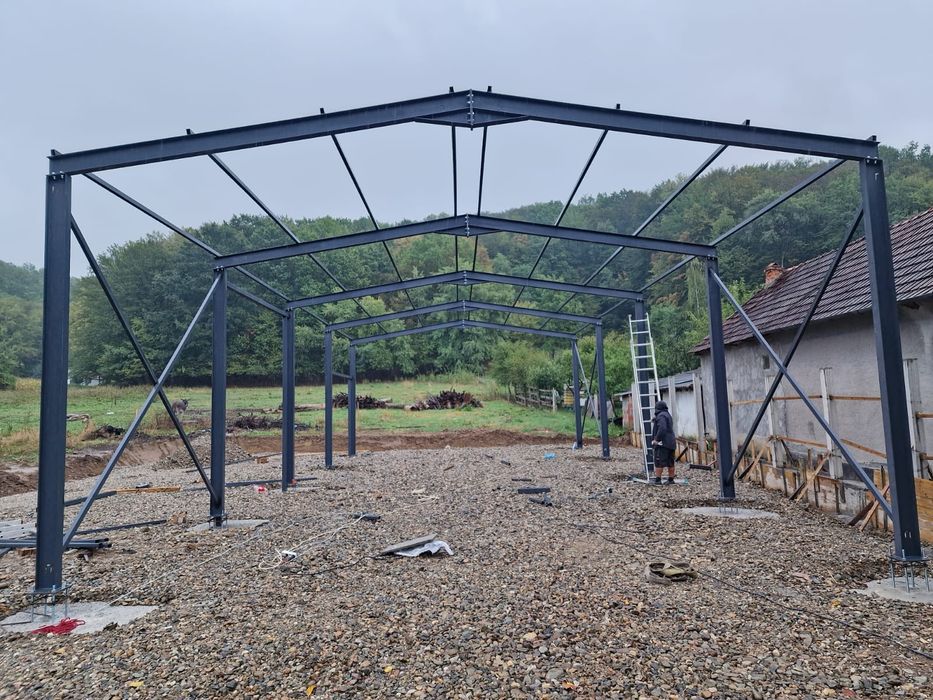 Vand hala metalica lucrăm fără avans Asiguram si montaj