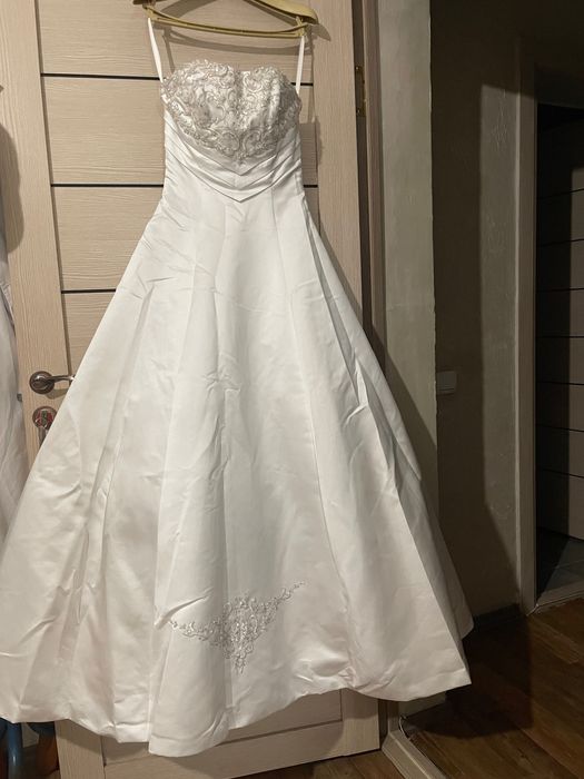 Продам новые свадебные платья