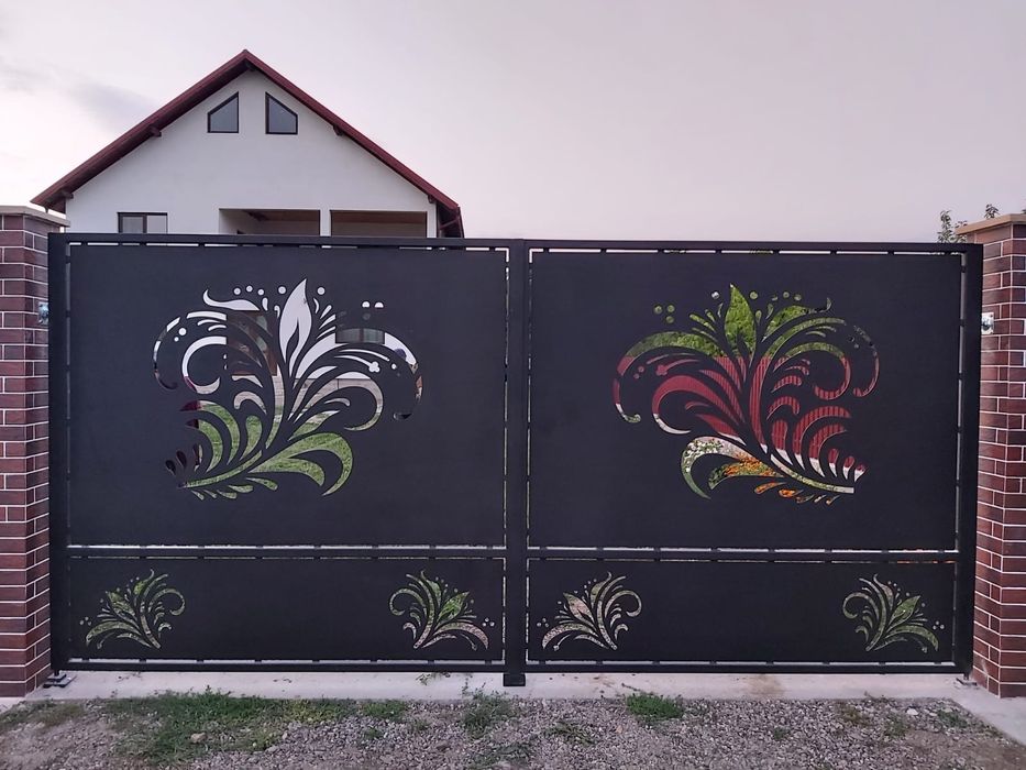 Porti garduri balustrade din tabla decupata laser