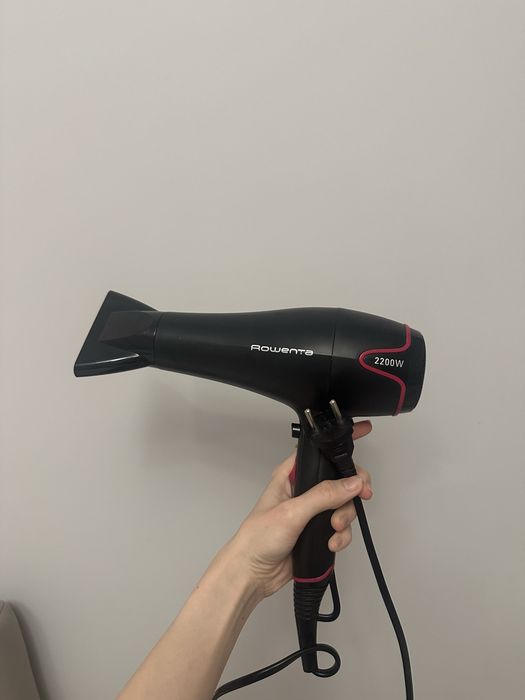 продается фен Rowenta