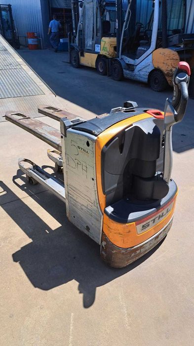 Transpalet electric pietonal