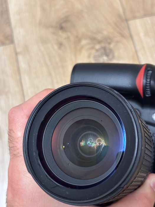 Nikon D80 cu obiectiv 18 - 135mm