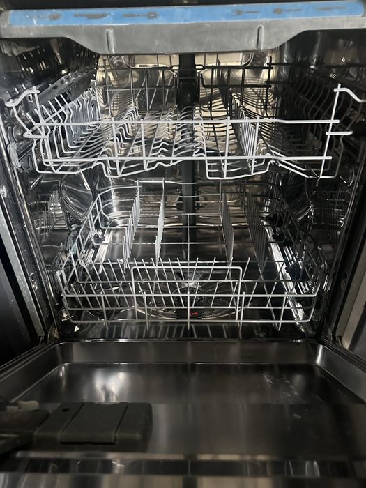 Посудомоечная машина Electrolux