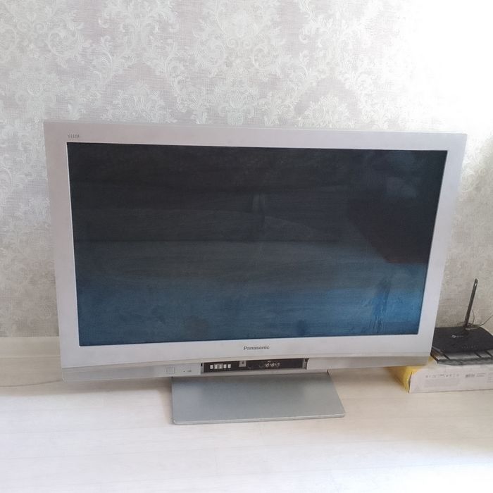 Телевизор продаю