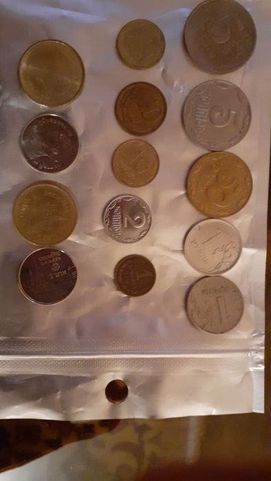 Продам монеты разные