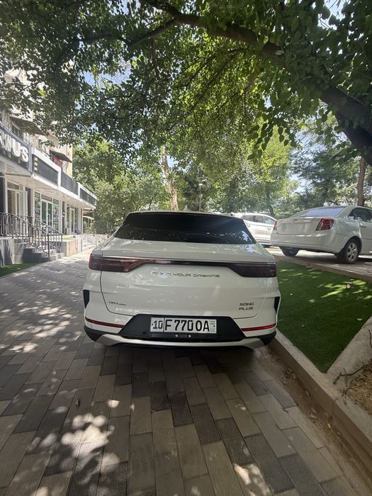 BYD Hybrid AWD 2023