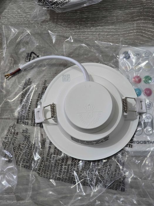 Spoturi încastrate LED Aigostar RGB+CCT – Smart, IP44, 4 bucăți