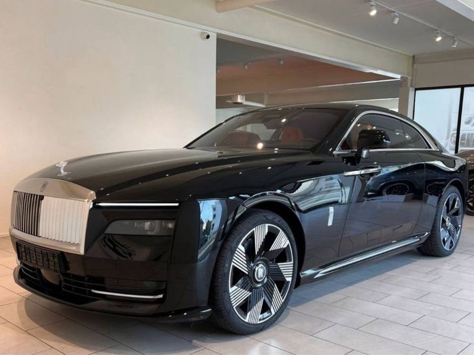 Rolls Royce Spectre electric 2026