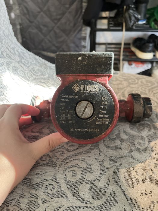 Продам  бу насос для   отопления
