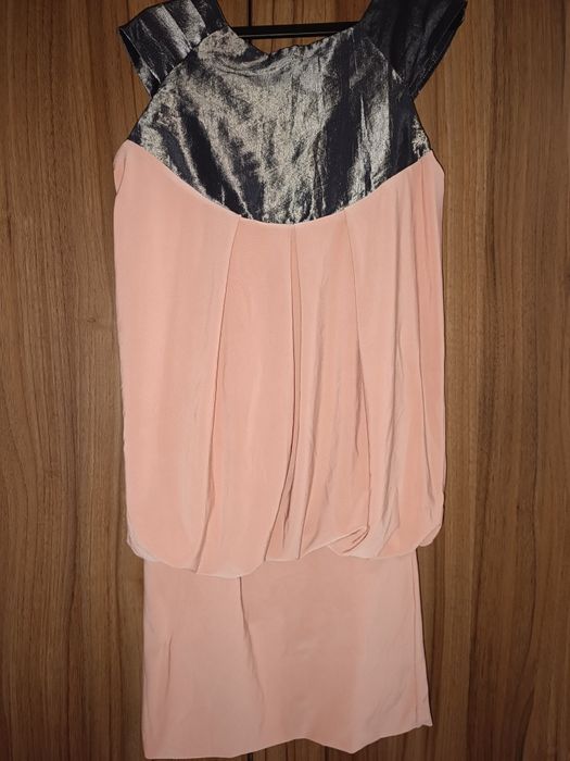 Rochie scurtă roz pudrat mărimea 36 S