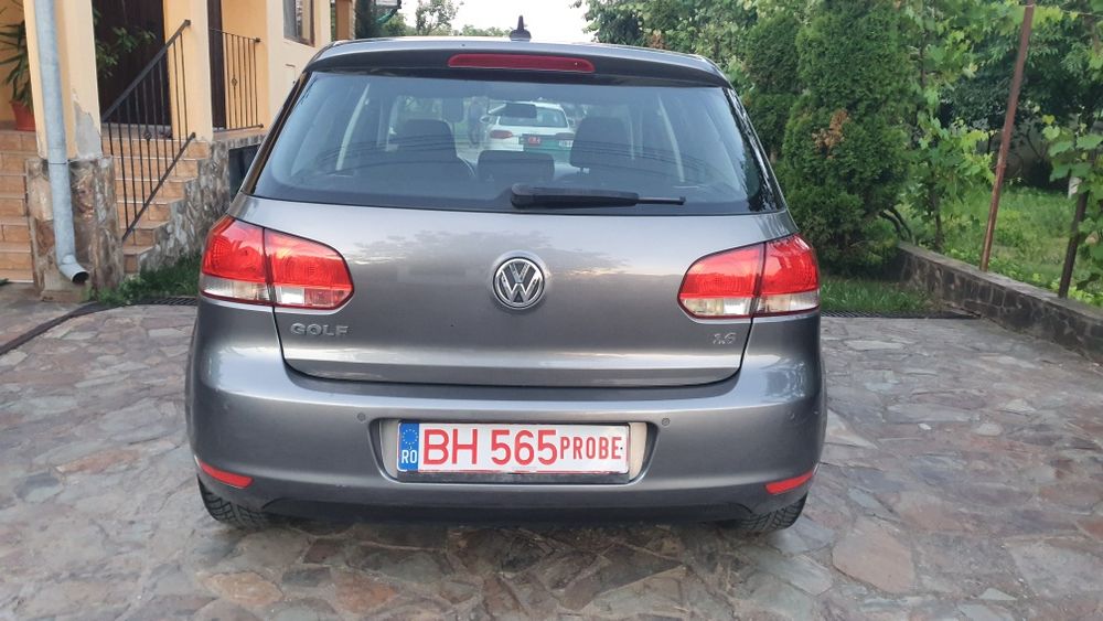 Golf 6 Euro 5 102 cp MPI Park pilot,incalzire in scaune  senzori parcare  cornering compyuter pilot
