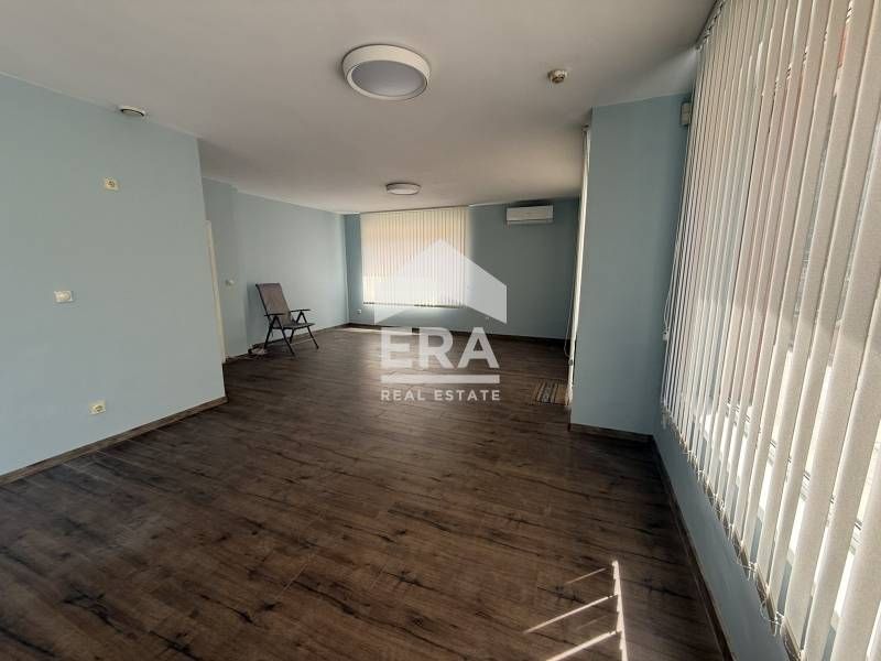 Дава се под наем Офис в Варна, Център - 105 кв.м за 987.36 € - Снимка #3