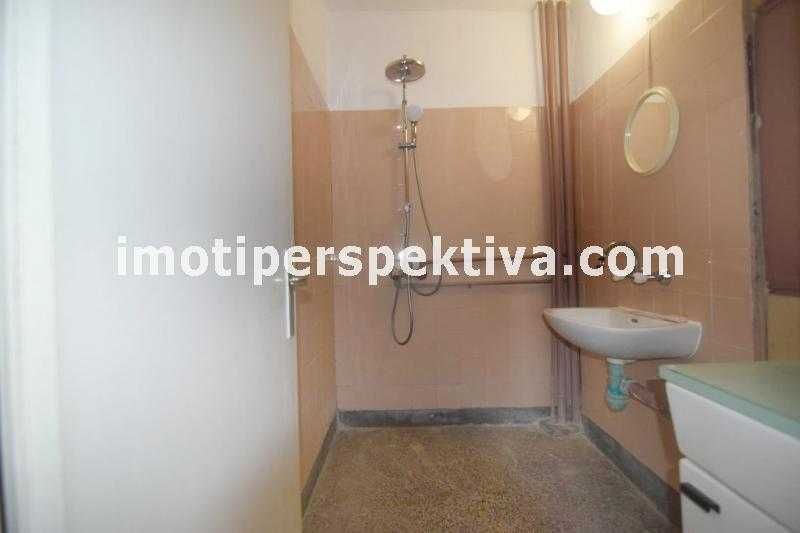 Продава се Тристаен апартамент в Пловдив, Тракия - 90 кв.м за 1867 €/кв.м - Снимка #10