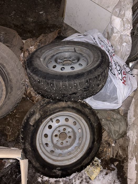 Продам два диска