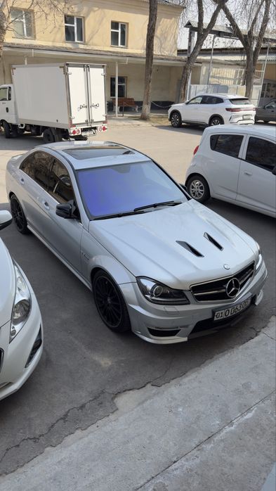 Mercedes-Benz C 63 AMG 2008 — 2