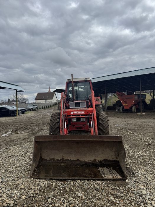 International 1055 xl cu incarcator frontal