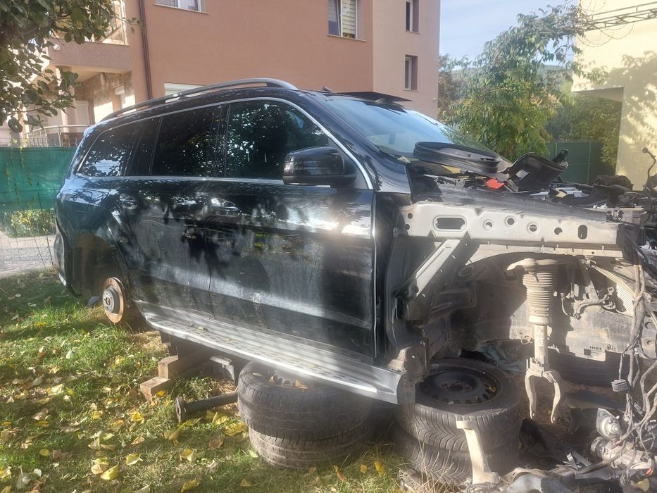 Mercedes  GL450 4-matic на части