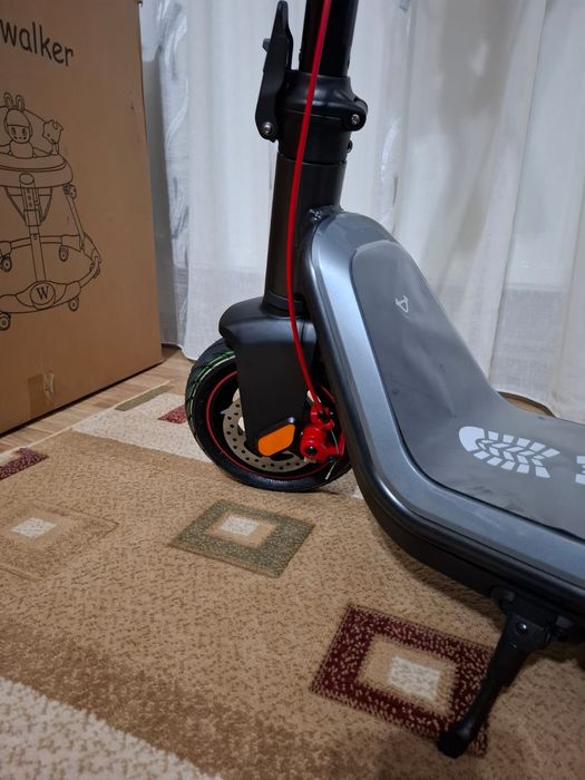 Trotineta Noua sigilata