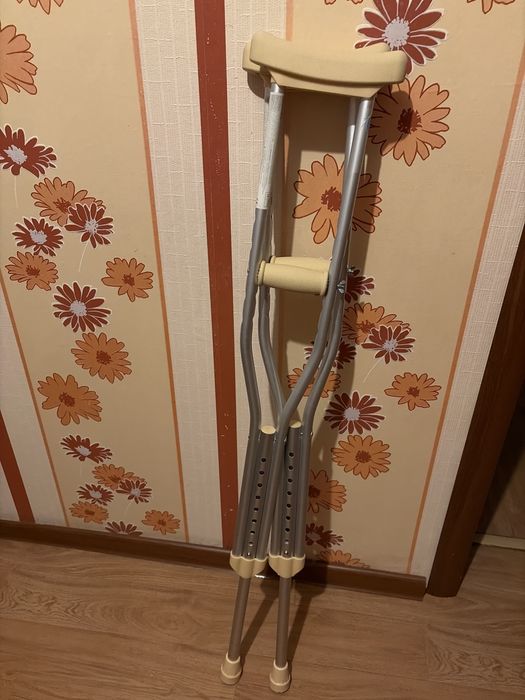 Костыли подмышечные