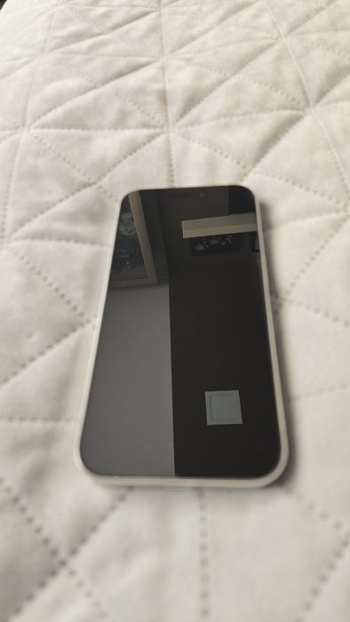 Iphone 15 Pro White Titanium, 128 GB , Като нов, 12 гръбчета, 86%