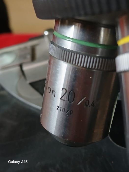 Microscop profesional